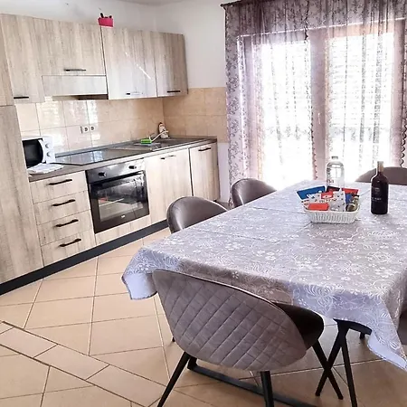 Casa Mia Sabunike A2 *